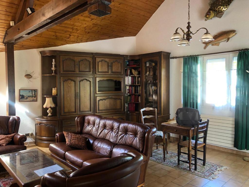 Maison/Gîte familial dans le Jura à 200m du lac avec piscine privée Marigny  Esterno foto