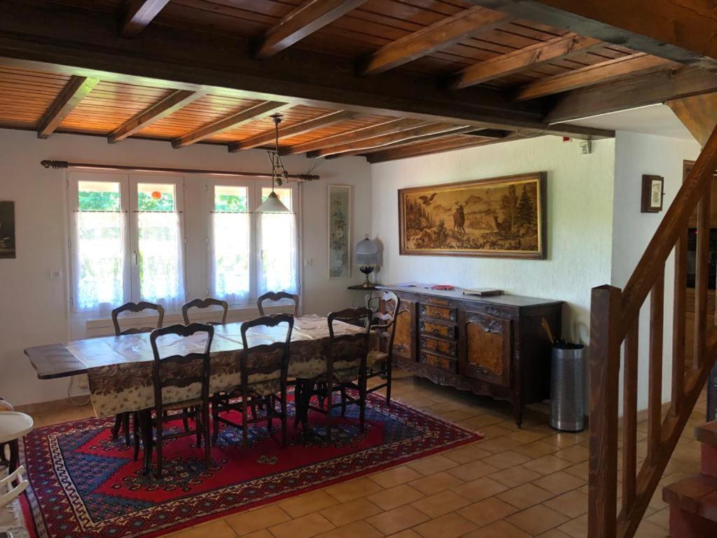 Maison/Gîte familial dans le Jura à 200m du lac avec piscine privée Marigny  Esterno foto