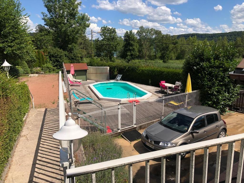 Maison/Gîte familial dans le Jura à 200m du lac avec piscine privée Marigny  Esterno foto