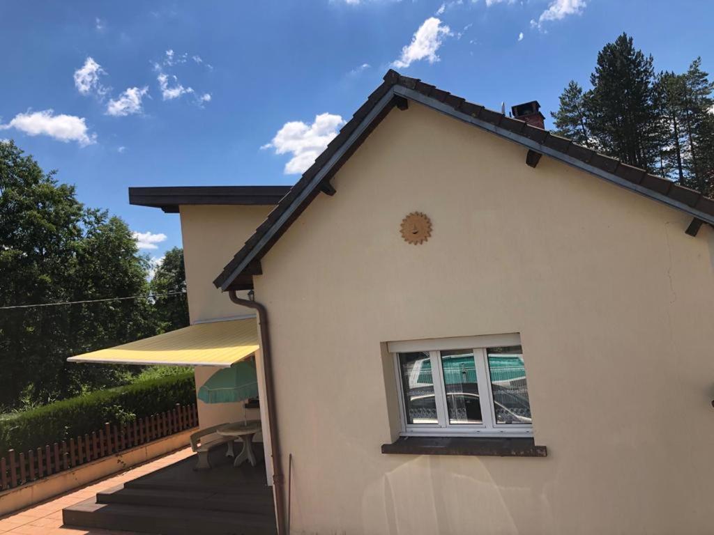 Maison/Gîte familial dans le Jura à 200m du lac avec piscine privée Marigny  Esterno foto