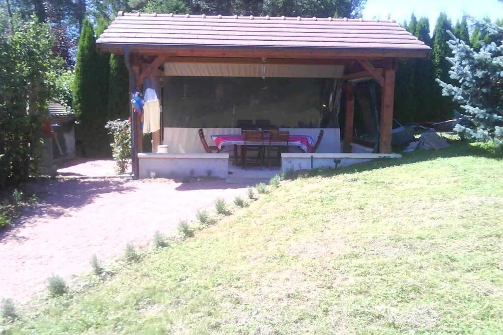 Maison/Gîte familial dans le Jura à 200m du lac avec piscine privée Marigny  Esterno foto